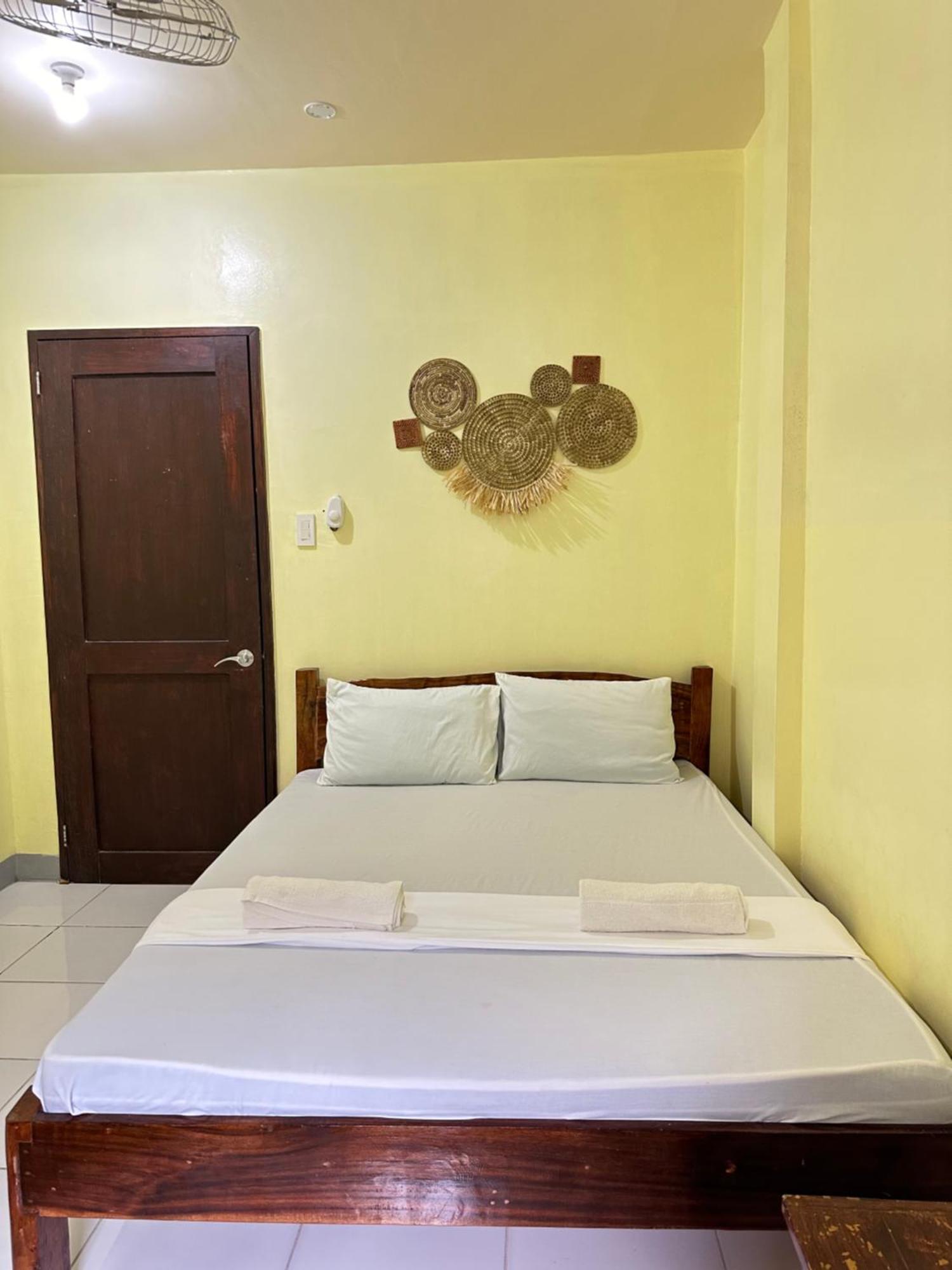 Edgar'S Guest House Moalboal Kültér fotó